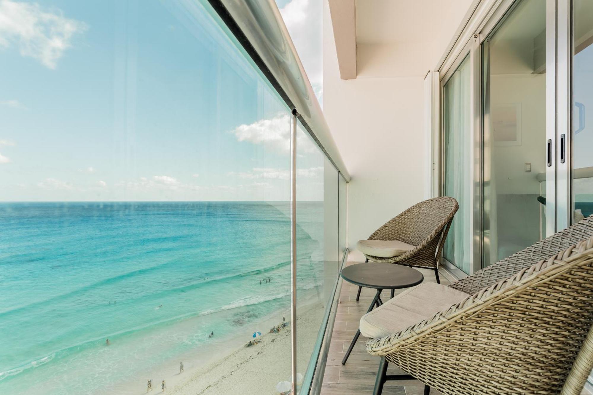 The Ocean Vibes Suites By Casa Paraiso Cancun Bagian luar foto