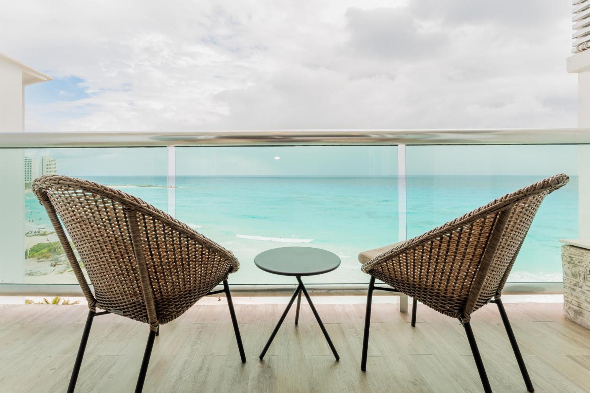 The Ocean Vibes Suites By Casa Paraiso Cancun Bagian luar foto